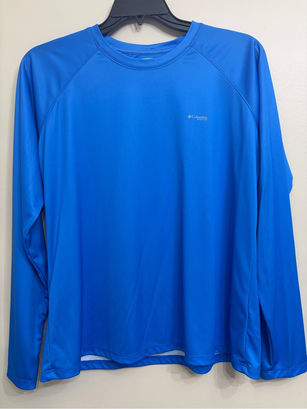 Columbia Men’s Long Sleeve Swim Rash Guard - Bright Blue